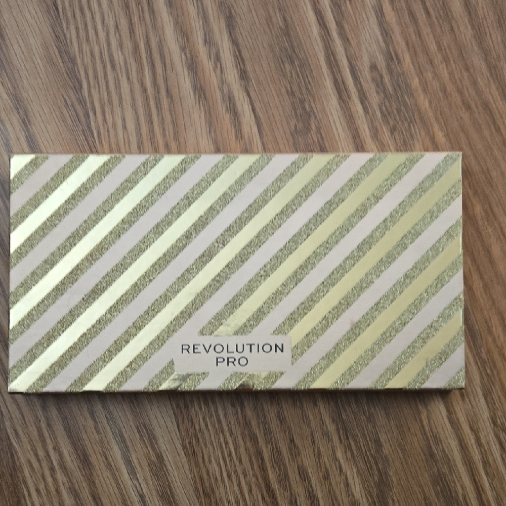 Revolution Pro Palette